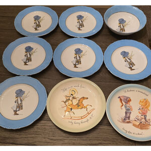 9x Vintage 1973 Holly Hobbie Blue Girl Dinner Plate And Collectors Editions